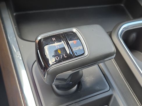 Used 2023 GMC Sierra 1500 SLT RWD image 28