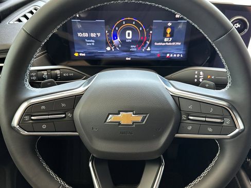 New 2026 Chevrolet Traverse LT FWD image 25
