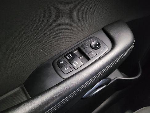 Used 2019 Dodge Challenger SXT w/ Blacktop Package AWD/4WD image 27