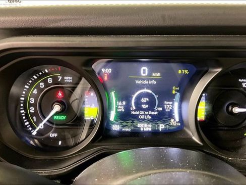 Used 2025 Jeep Wrangler Unlimited Sahara w/ Safety Group AWD/4WD image 12