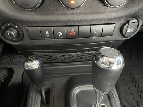 Used 2017 Jeep Wrangler Unlimited Sport image 25