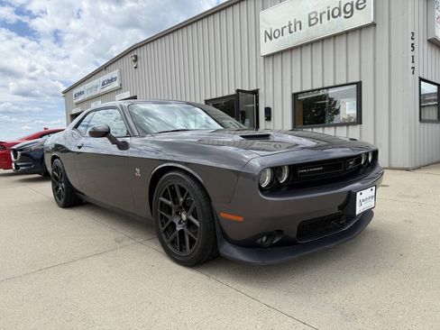 Used 2016 Dodge Challenger R/T Scat Pack w/ Leather Interior Group RWD image 1