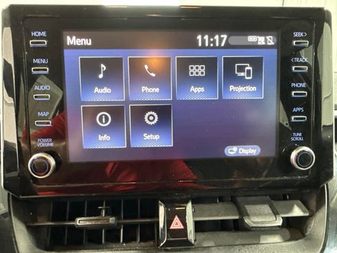 Used 2020 Toyota Corolla LE FWD image 23