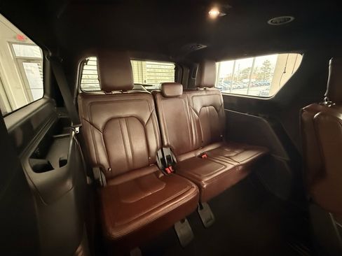 Used 2024 Ford Expedition Max Limited image 21