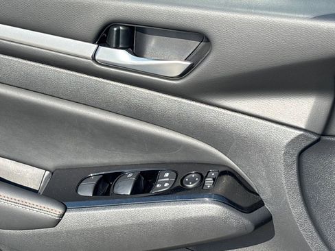 New 2025 Nissan Altima 2.5 SR w/ SR Premium Package image 12