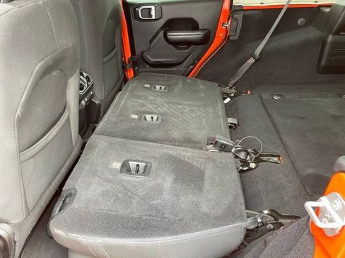 Used 2018 Jeep Wrangler Unlimited Sport S AWD/4WD image 64