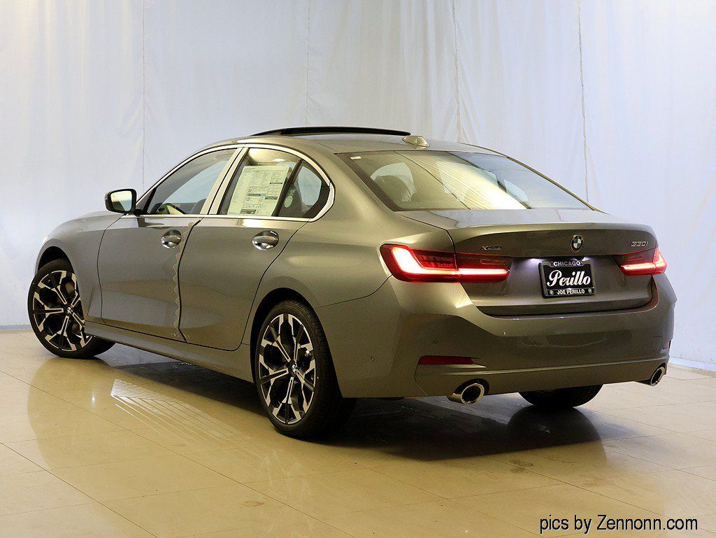 New 2026 BMW 330i xDrive Sedan w/ Premium Package AWD/4WD image 9
