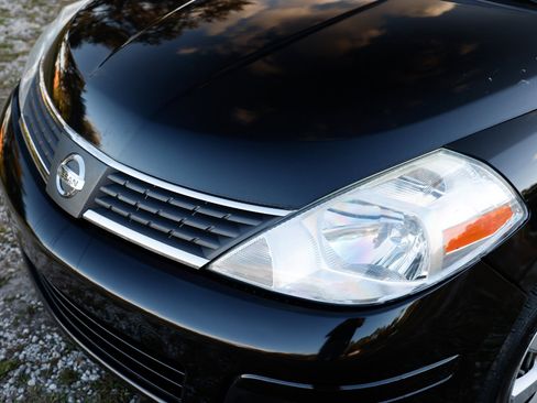 Used 2009 Nissan Versa S w/ Convenience Pkg image 30