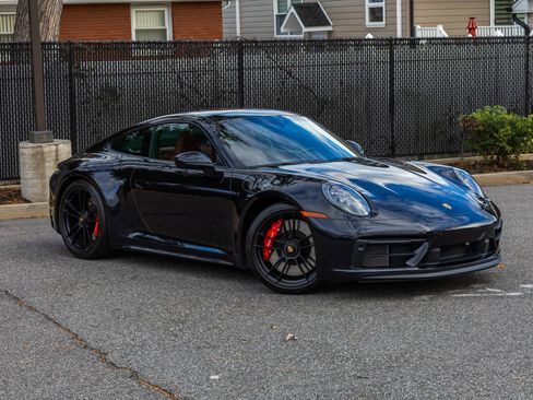 Used 2023 Porsche 911 Carrera 4 GTS image 10