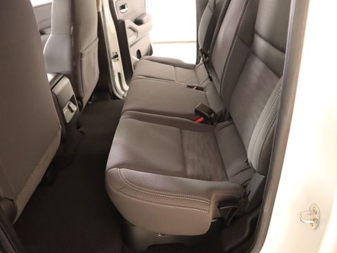 Used 2024 Nissan Frontier SV w/ SV Convenience Package image 12