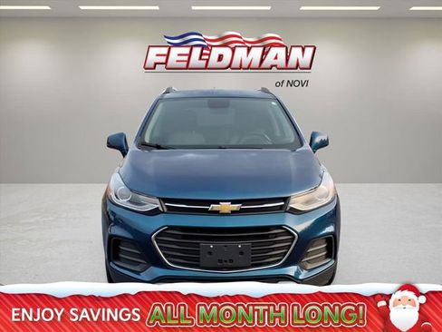 Used 2020 Chevrolet Trax LT w/ LT Convenience Package image 9