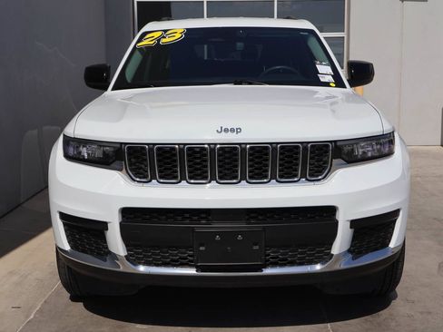 Used 2023 Jeep Grand Cherokee L Laredo w/ MOPAR Finishing Package AWD/4WD image 5