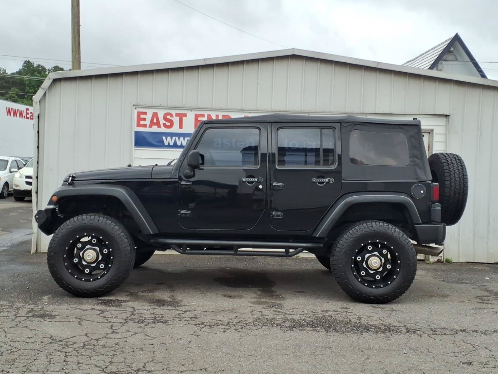 Used 2013 Jeep Wrangler Unlimited Sport AWD/4WD image 3