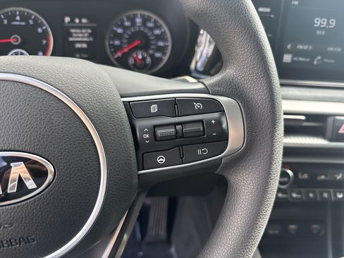 Used 2021 Kia K5 LXS FWD image 19