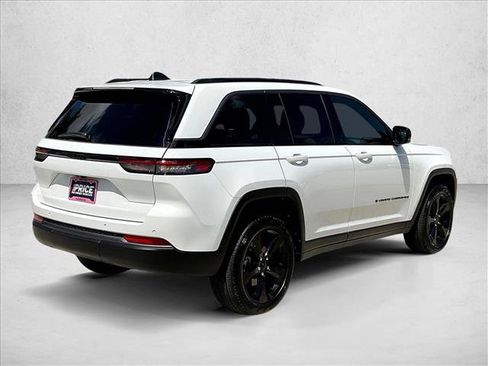 Used 2026 Jeep Grand Cherokee Limited w/ Limited Altitude Package RWD image 2