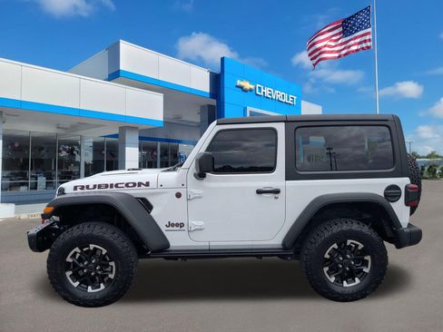 Used 2024 Jeep Wrangler Rubicon w/ Capability Package image 7