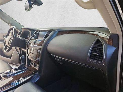 Used 2013 INFINITI QX56 4WD w/ Deluxe Touring Pkg image 19