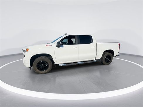 Used 2023 Chevrolet Silverado 1500 RST w/ Z71 Off-Road Package image 4