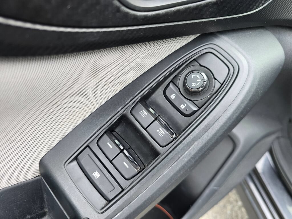 Used 2018 Subaru Crosstrek 2.0i Premium AWD/4WD image 24