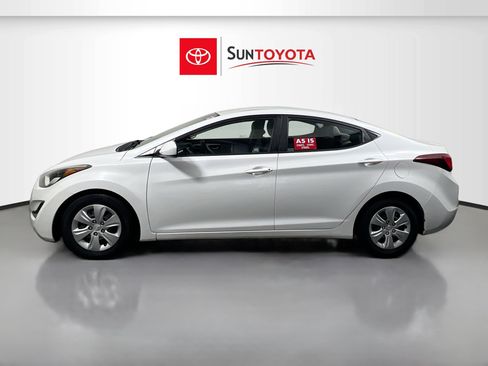 Used 2016 Hyundai Elantra SE image 7