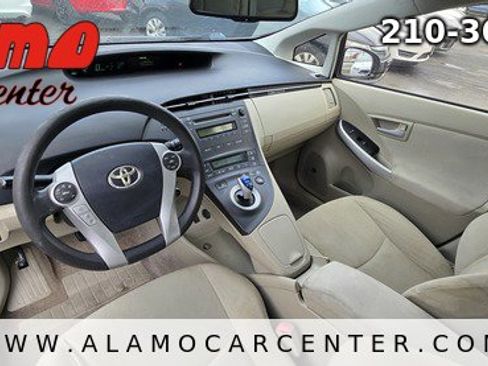 Used 2010 Toyota Prius Five image 31