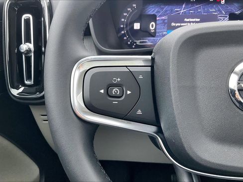 New 2026 Volvo XC40 B5 Plus w/ Protection Package Premier image 17