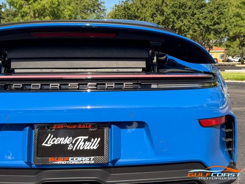 Used 2025 Porsche 911 GT3 RWD image 57