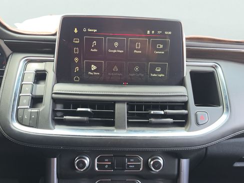 Used 2024 GMC Yukon XL SLE RWD image 11