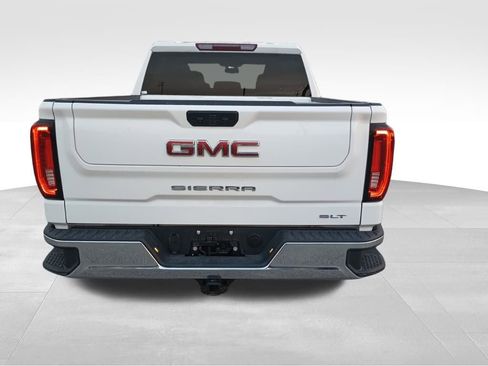 Used 2025 GMC Sierra 1500 SLT image 4