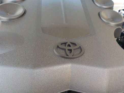 Used 2013 Toyota 4Runner SR5 image 41