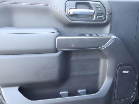 Used 2022 GMC Sierra 2500 AT4 w/ AT4 Premium Plus Package image 12