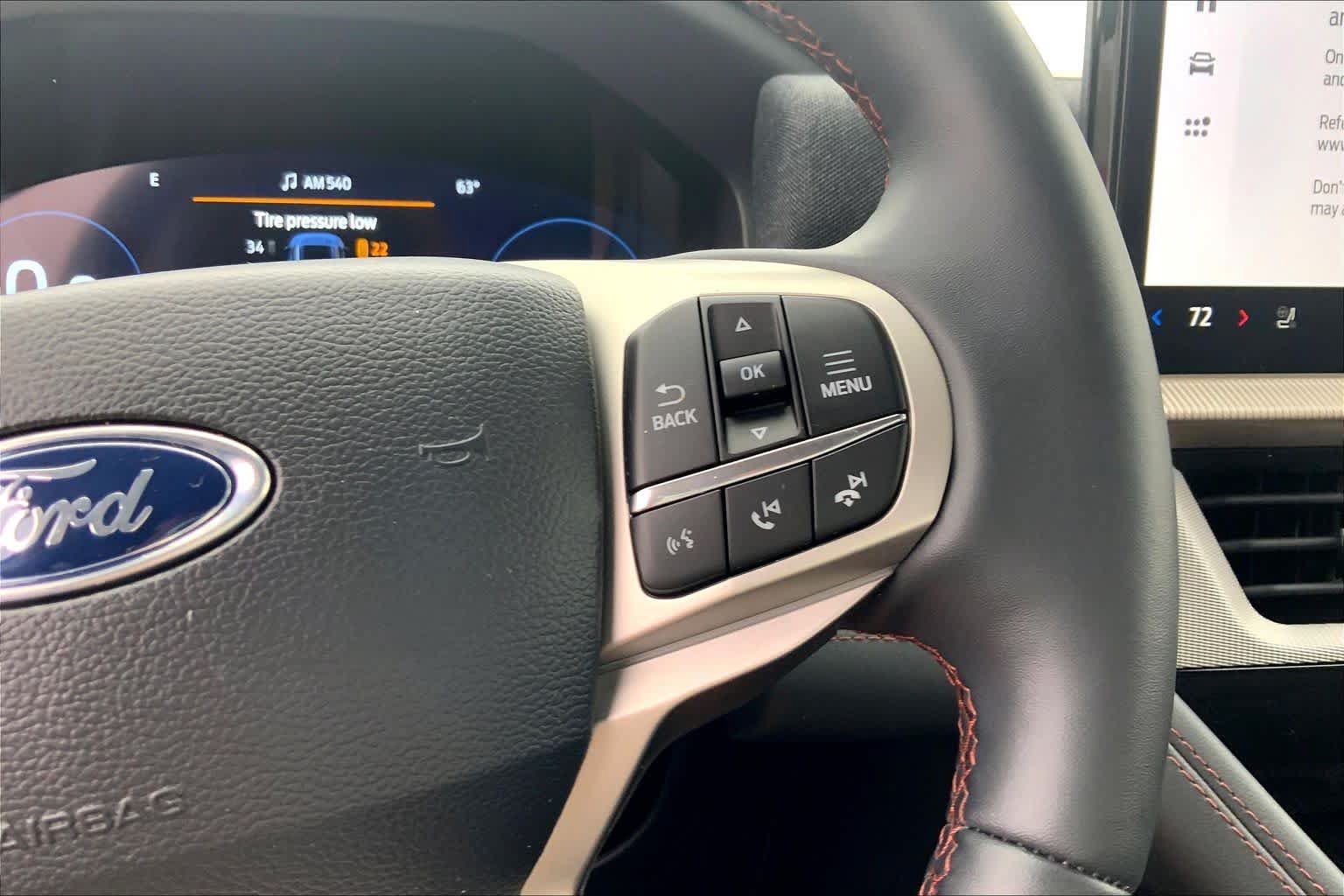 Used 2025 Ford Explorer Active w/ Active Comfort Package RWD image 25