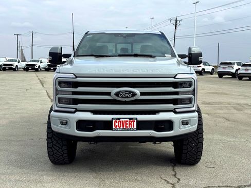 Used 2026 Ford F250 Platinum image 4