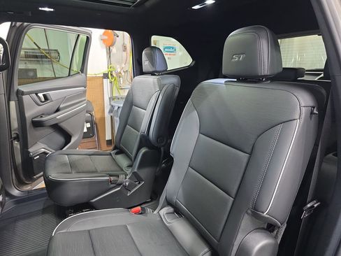 New 2026 Buick Enclave Sport Touring w/ Power Package image 16