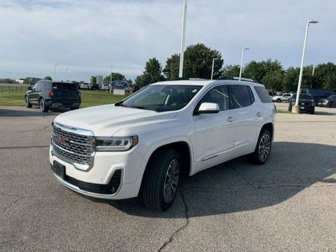 Used 2022 GMC Acadia Denali w/ Trailering Package AWD/4WD image 3