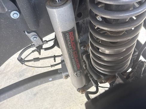Used 2023 Jeep Wrangler Sport AWD/4WD image 26