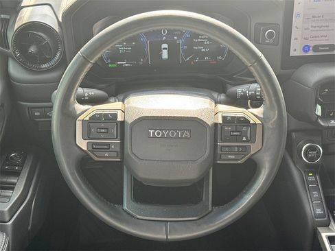 Used 2024 Toyota Land Cruiser image 24