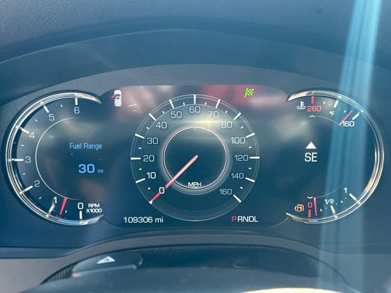 Used 2018 Cadillac Escalade ESV Premium Luxury RWD image 31