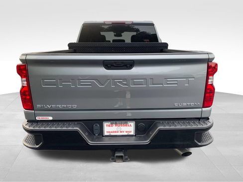 Used 2024 Chevrolet Silverado 2500 Custom w/ Custom Convenience Package AWD/4WD image 10