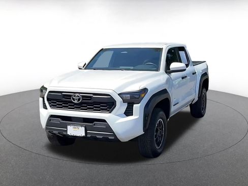 Used 2025 Toyota Tacoma TRD Off-Road AWD/4WD image 7