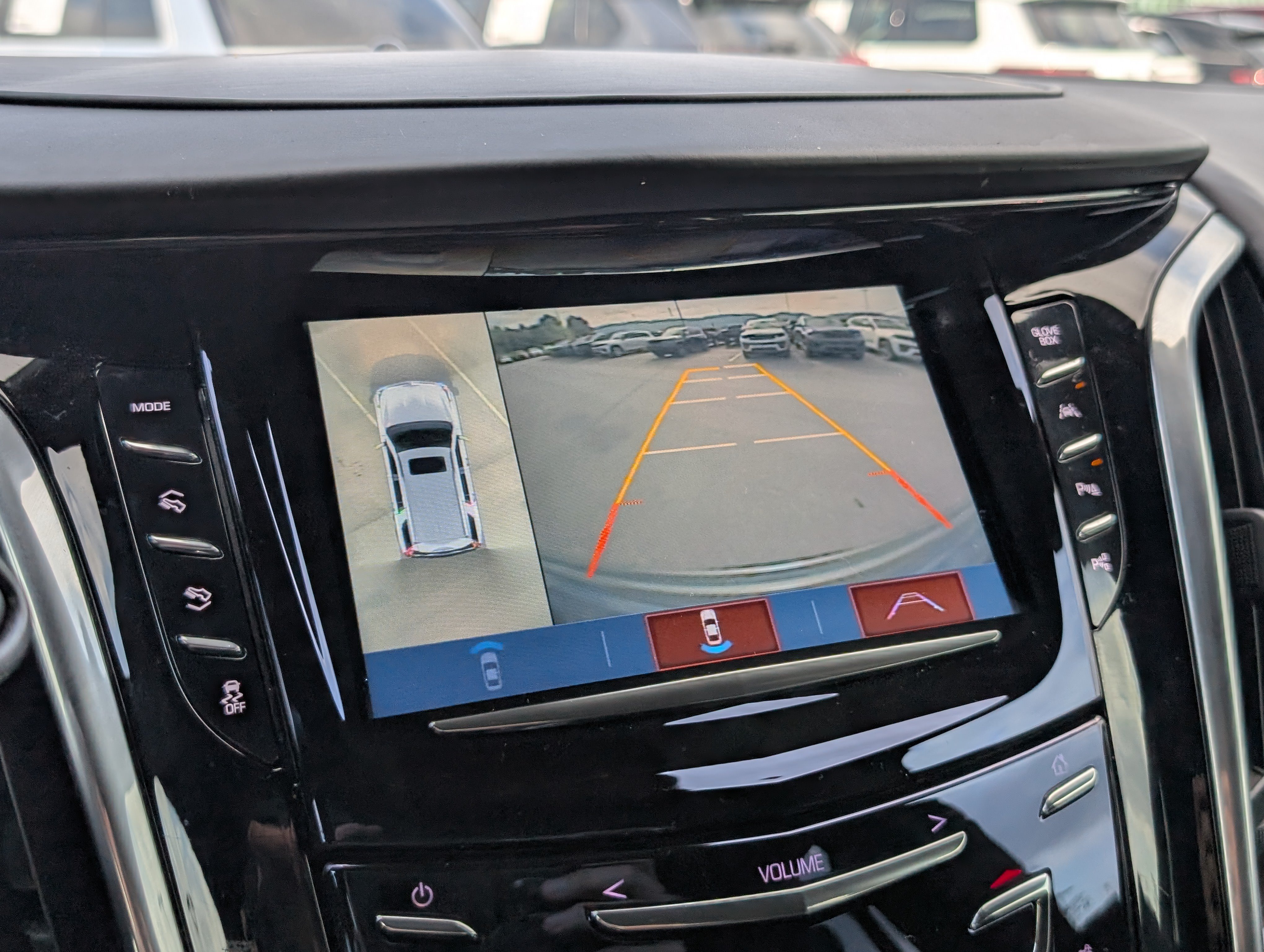 Used 2020 Cadillac Escalade Platinum AWD/4WD image 17