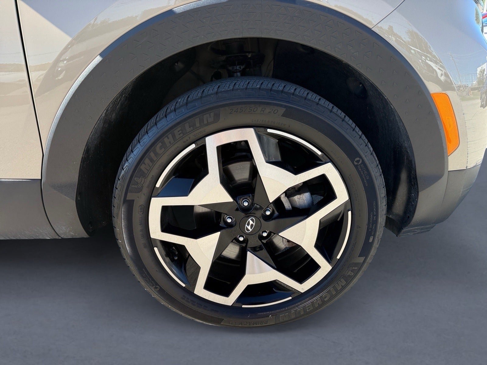 Used 2024 Hyundai Santa Cruz Limited AWD/4WD image 9