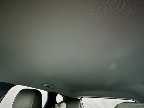 Used 2022 Chevrolet Blazer LT image 21