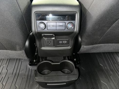 Used 2023 GMC Acadia SLE w/ Driver Convenience Package image 20