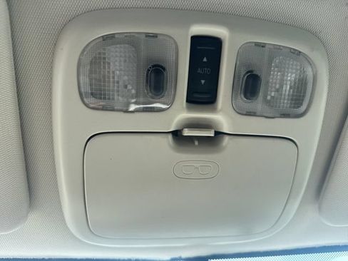 Used 2010 Ford Escape XLT FWD image 32