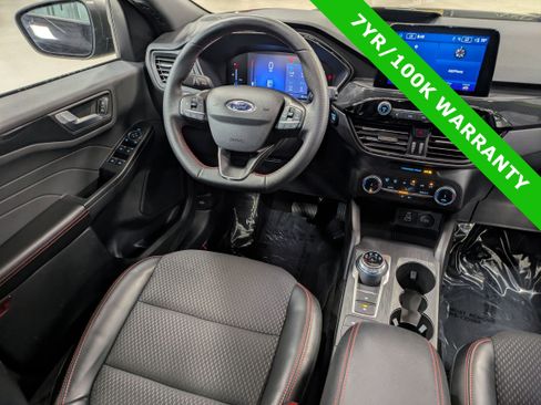Certified 2025 Ford Escape ST-Line image 19