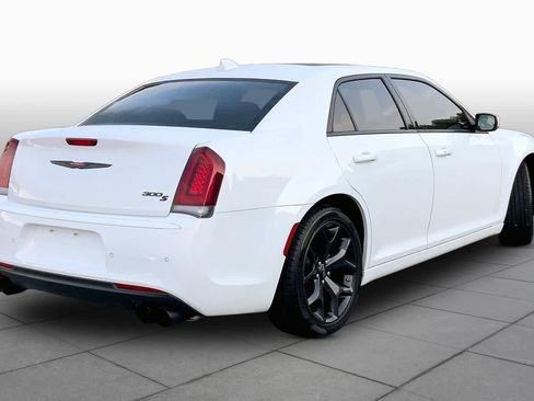 Used 2023 Chrysler 300 S w/ Comfort Group RWD image 13