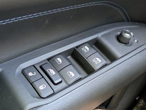 New 2026 Jeep Compass Latitude AWD/4WD image 21