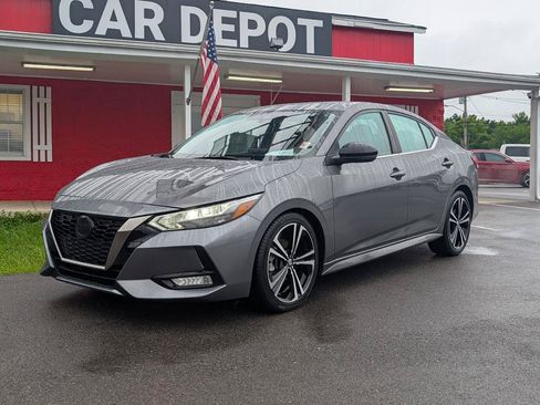 Used 2022 Nissan Sentra SR FWD image 2