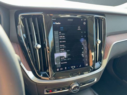 Certified 2023 Volvo S60 B5 Plus w/ Climate Package image 24